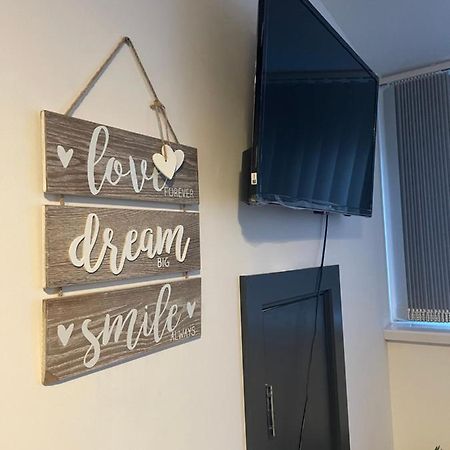 Elegant Studio1 Netflix Bathroom Close To Beach Swansea Eksteriør billede
