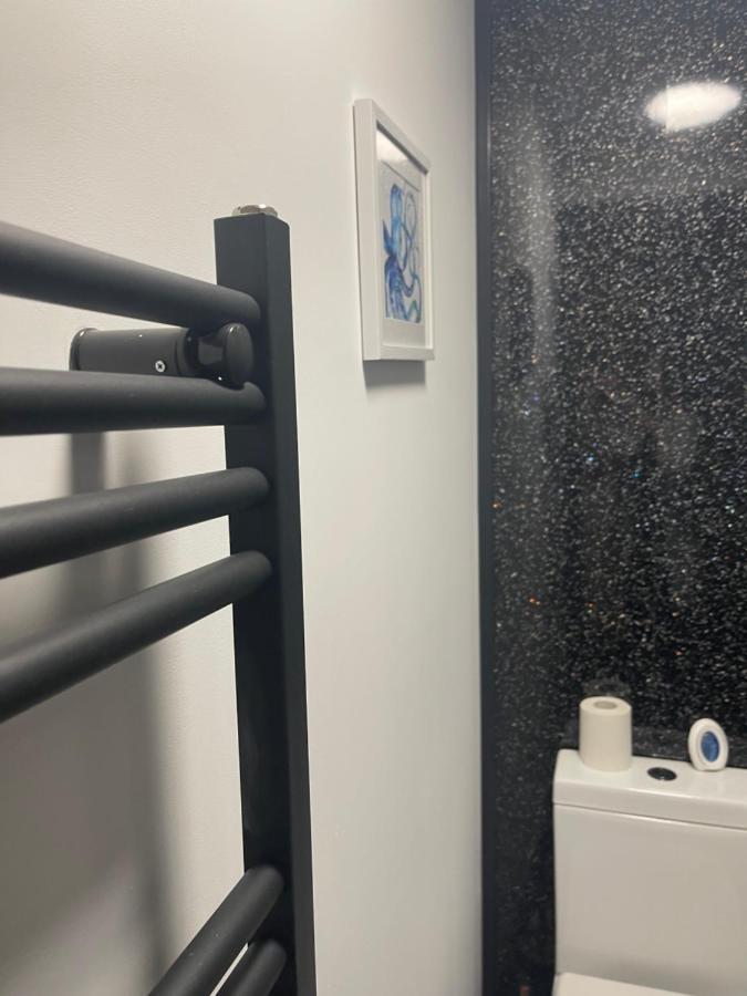 Elegant Studio1 Netflix Bathroom Close To Beach Swansea Eksteriør billede